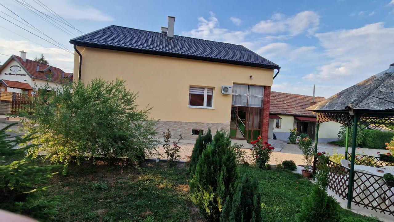 Inna Apartman Heviz Ngoại thất bức ảnh